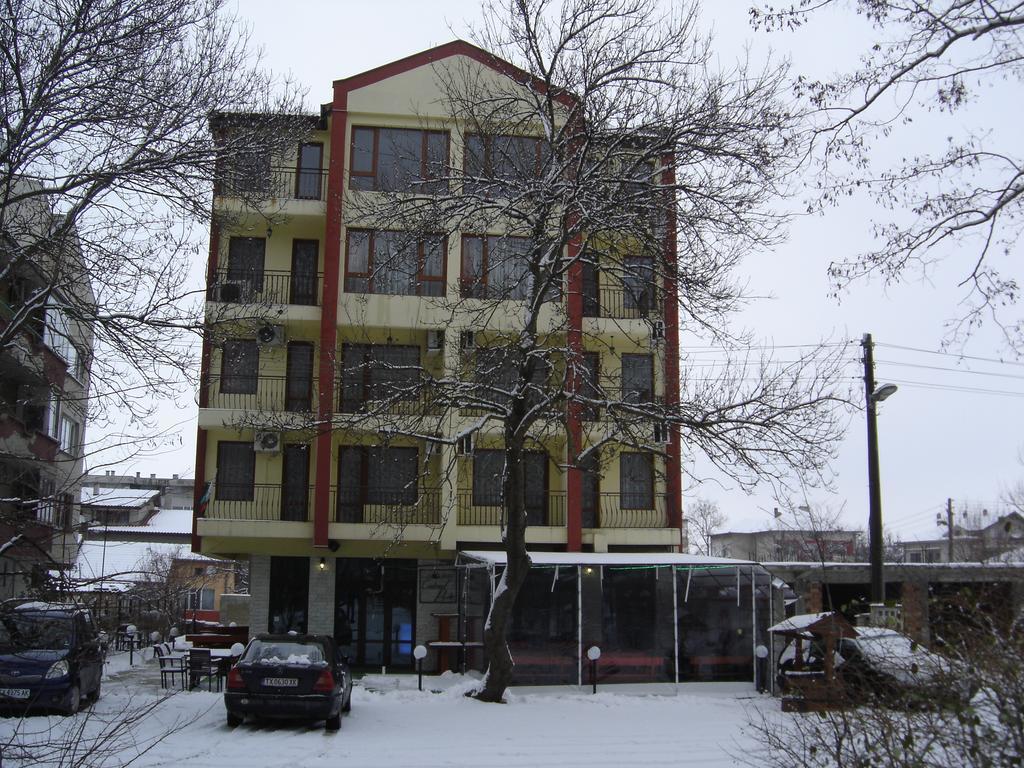 Central Park Family Hotel Kavarna Kültér fotó